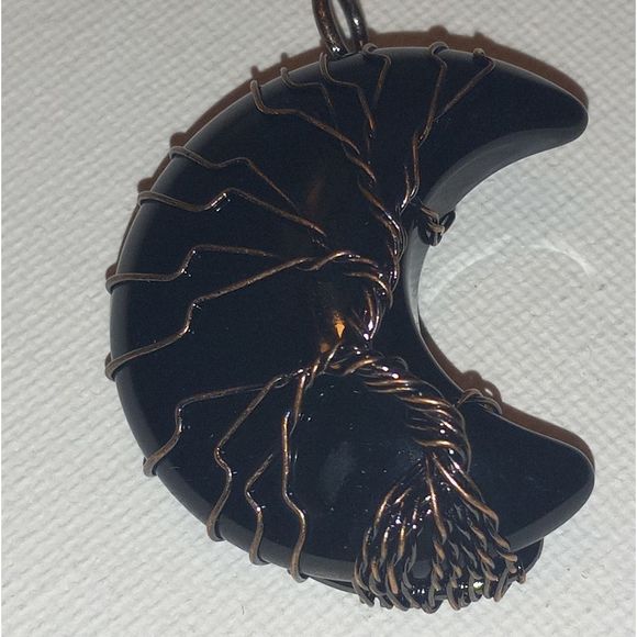 Black stone wire wrapping tree of life - Picture 2 of 7